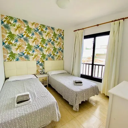 Sara 4 * Playa Blanca